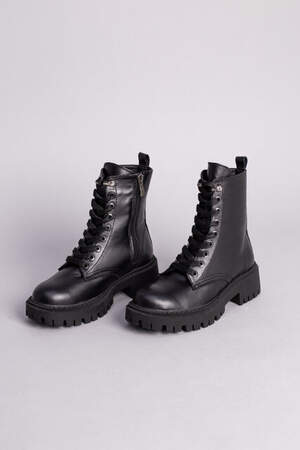 Ботинки детские кожаные черные зимние Ботинки детские кожаные черные зимние