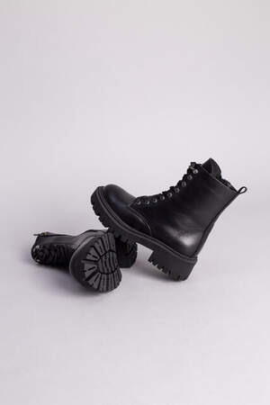 Ботинки детские кожаные черные зимние Ботинки детские кожаные черные зимние