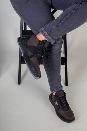 Ботинки мужские из нубука коричневые с вставками черной кожи, зимние