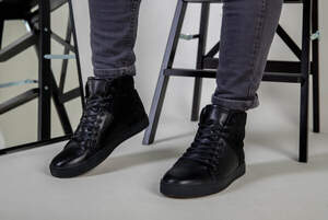 Ботинки мужские кожаные черные с вставкой нубука зимние