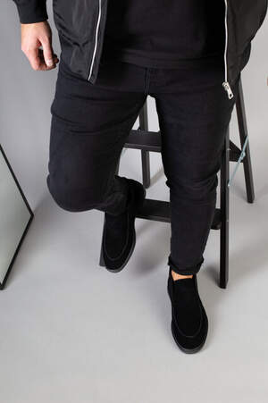 Демисезонные мужские черные замшевые лоферы