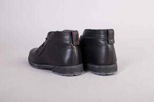 Зимние кожаные черные ботинки 40 Зимние кожаные черные ботинки 40