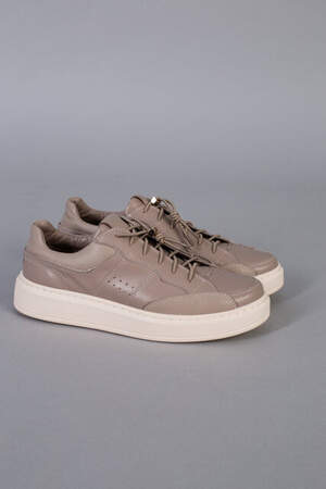 Кеды детские кожаные бежевые на бежевой подошве Кеды детские кожаные бежевые на бежевой подошве