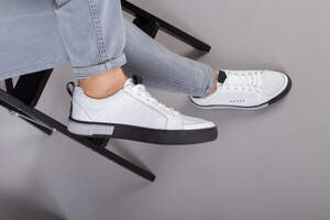 Кеды мужские кожа флотар белые, сквозная перфорация, на темной подошве