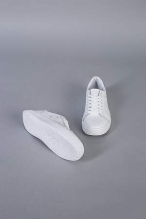 Кеды мужские кожаные белые на белой подошве Кеды мужские кожаные белые на белой подошве