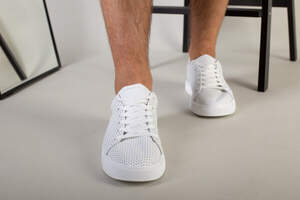 Кеды мужские кожаные белые с перфорацией Кеды мужские кожаные белые с перфорацией