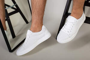 Кеды мужские кожаные белые с перфорацией Кеды мужские кожаные белые с перфорацией