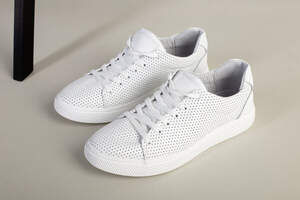 Кеды мужские кожаные белые с перфорацией Кеды мужские кожаные белые с перфорацией