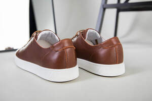 Кеды мужские кожаные коричневые на белой подошве Кеды мужские кожаные коричневые на белой подошве