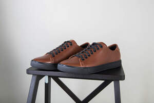 Кеды мужские кожаные коричневые на черной подошве Кеды мужские кожаные коричневые на черной подошве