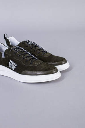 Кроссовки мужские из нубука зеленого цвета с кожаными вставками Кроссовки мужские из нубука зеленого цвета с кожаными вставками