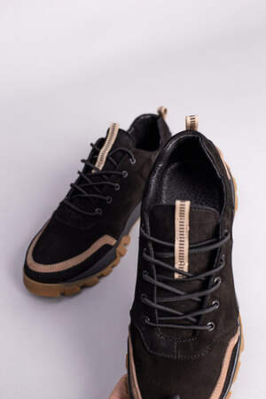 Кроссовки мужские из нубука черные с бежевыми вставками Кроссовки мужские из нубука черные с бежевыми вставками