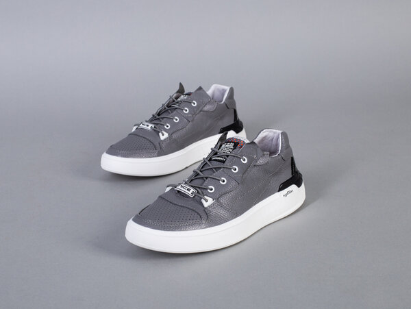 Кроссовки мужские кожаные серые с перфорацией Кроссовки мужские кожаные серые с перфорацией