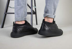 Кроссовки мужские кожаные черного цвета