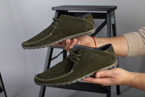 Мокасины мужские из нубука зеленого цвета, перфорация Мокасины мужские из нубука зеленого цвета, перфорация