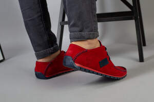 Мокасины мужские из нубука красные, перфорация Мокасины мужские из нубука красные, перфорация