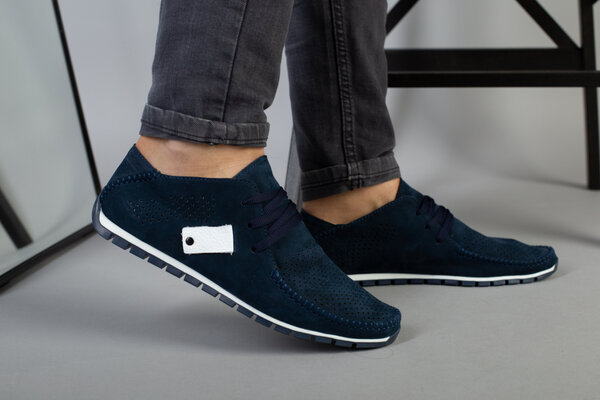 Мокасины мужские из нубука синие с белыми вставками, перфорация Мокасины мужские из нубука синие с белыми вставками, перфорация