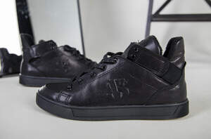 Мужские черные кожаные кроссовки на байке Мужские черные кожаные кроссовки на байке