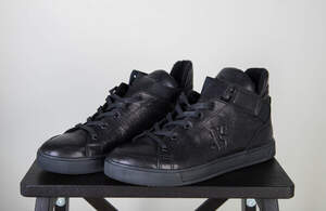 Мужские черные кожаные кроссовки на байке Мужские черные кожаные кроссовки на байке