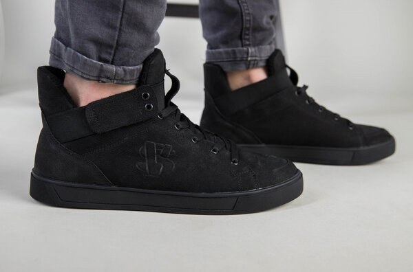 Мужские черные кроссовки из нубука, на байке, 40 Мужские черные кроссовки из нубука, на байке, 40