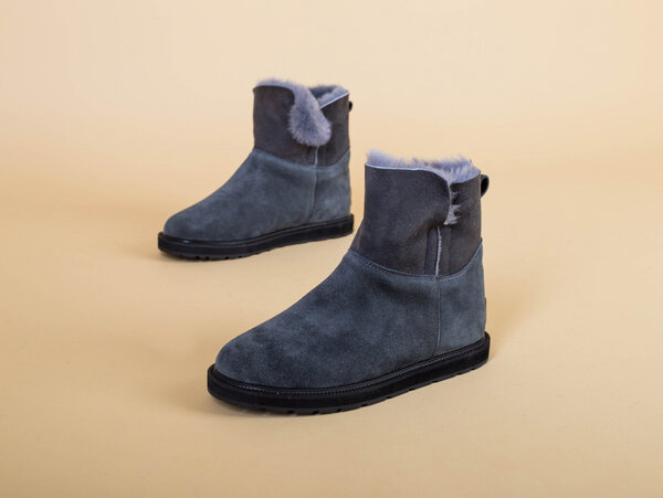 Угги детские замшевые серого цвета Угги детские замшевые серого цвета