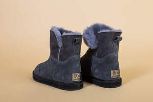 Угги детские замшевые серого цвета Угги детские замшевые серого цвета