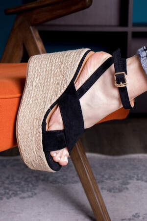 Женские босоножки Fashion Abbykitty 2726 36 размер 23,5 см Черный Женские босоножки Fashion Abbykitty 2726 36 размер 23,5 см Черный