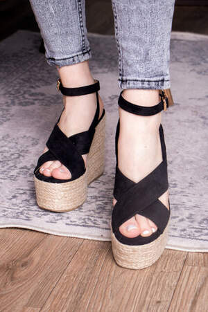 Женские босоножки Fashion Abbykitty 2726 36 размер 23,5 см Черный Женские босоножки Fashion Abbykitty 2726 36 размер 23,5 см Черный