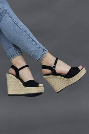 Женские босоножки Fashion Abendigo 2732 38 размер 24,5 см Черный