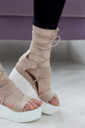 Женские босоножки Fashion Abrico 2739 38 размер 24,5 см Бежевый