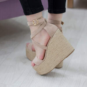 Женские босоножки Fashion Abs 2773 39 размер 25 см Бежевый