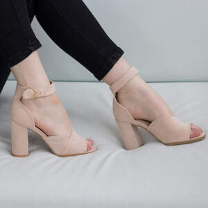 Женские босоножки Fashion Absinthe 2783 37 размер 24 см Бежевый