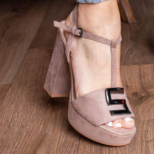 Женские босоножки Fashion Beatrice 3110 35 размер 23 см Бежевый Женские босоножки Fashion Beatrice 3110 35 размер 23 см Бежевый