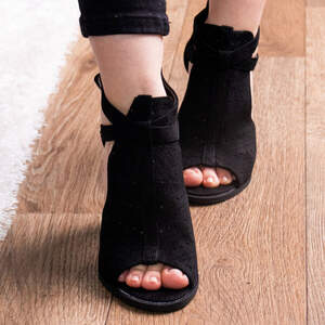 Женские босоножки Fashion Bruno 2872 36 размер 23,5 см Черный Женские босоножки Fashion Bruno 2872 36 размер 23,5 см Черный