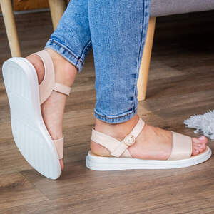 Женские босоножки Fashion Daisy 2922 37 размер 24 см Бежевый Женские босоножки Fashion Daisy 2922 37 размер 24 см Бежевый
