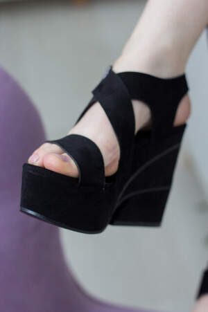 Женские босоножки Fashion Hadena 2823 37 размер 24 см Черный