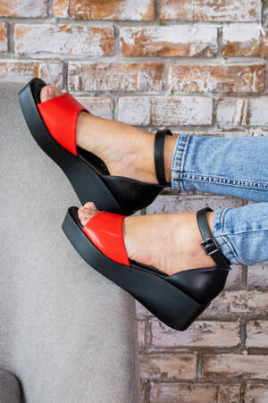 Женские босоножки Fashion Ida 2944 36 размер 23,5 см Красный Женские босоножки Fashion Ida 2944 36 размер 23,5 см Красный