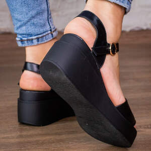 Женские босоножки Fashion Jabba 2945 37 размер 23,5 см Черный Женские босоножки Fashion Jabba 2945 37 размер 23,5 см Черный