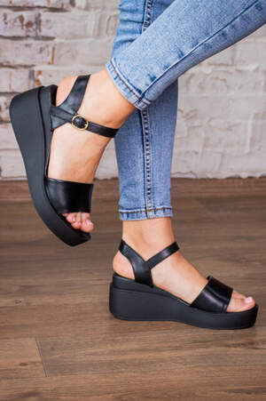 Женские босоножки Fashion Jabba 2945 37 размер 23,5 см Черный Женские босоножки Fashion Jabba 2945 37 размер 23,5 см Черный