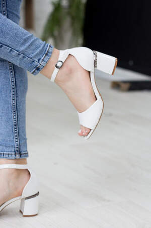 Женские босоножки Fashion Jacee 2750 38 размер 25 см Белый Женские босоножки Fashion Jacee 2750 38 размер 25 см Белый