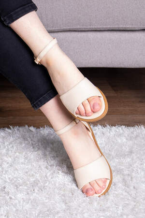 Женские босоножки Fashion Kaaisa 2838 39 размер 25 см Бежевый Женские босоножки Fashion Kaaisa 2838 39 размер 25 см Бежевый