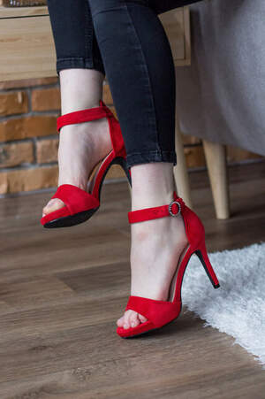 Женские босоножки Fashion Kabuki 2789 37 размер 24 см Красный Женские босоножки Fashion Kabuki 2789 37 размер 24 см Красный