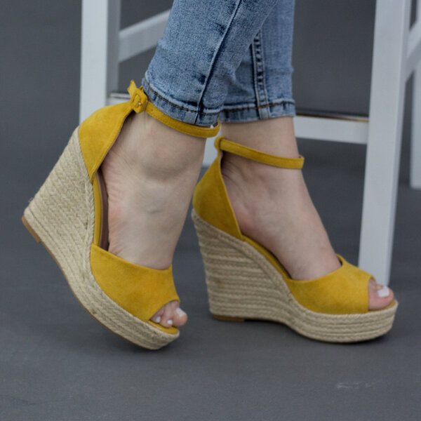 Женские босоножки Fashion Labelle 2709 37 размер 23,5 см Желтый Женские босоножки Fashion Labelle 2709 37 размер 23,5 см Желтый