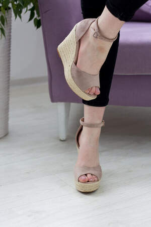 Женские босоножки Fashion Labelle 2811 38 размер 24 см Бежевый Женские босоножки Fashion Labelle 2811 38 размер 24 см Бежевый