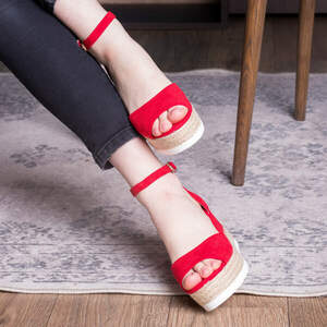 Женские босоножки Fashion Macky 2730 38 размер 24,5 см Красный Женские босоножки Fashion Macky 2730 38 размер 24,5 см Красный