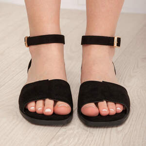 Женские босоножки Fashion Milo 2895 37 размер 24 см Черный Женские босоножки Fashion Milo 2895 37 размер 24 см Черный