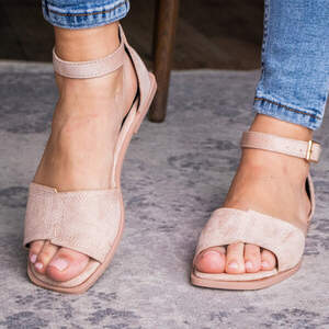 Женские босоножки Fashion Milo 2933 38 размер 24,5 см Бежевый Женские босоножки Fashion Milo 2933 38 размер 24,5 см Бежевый