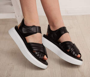 Женские босоножки Fashion Ubu 2970 36 размер 23,5 см Черный Женские босоножки Fashion Ubu 2970 36 размер 23,5 см Черный