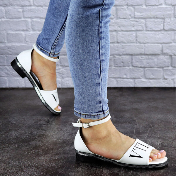 Женские босоножки Fashion Yandy 1842 37 размер 24 см Белый Женские босоножки Fashion Yandy 1842 37 размер 24 см Белый