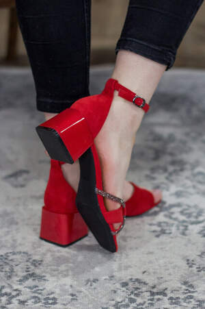 Женские босоножки Fashion Yemma 2765 38 размер 24,5 см Красный Женские босоножки Fashion Yemma 2765 38 размер 24,5 см Красный